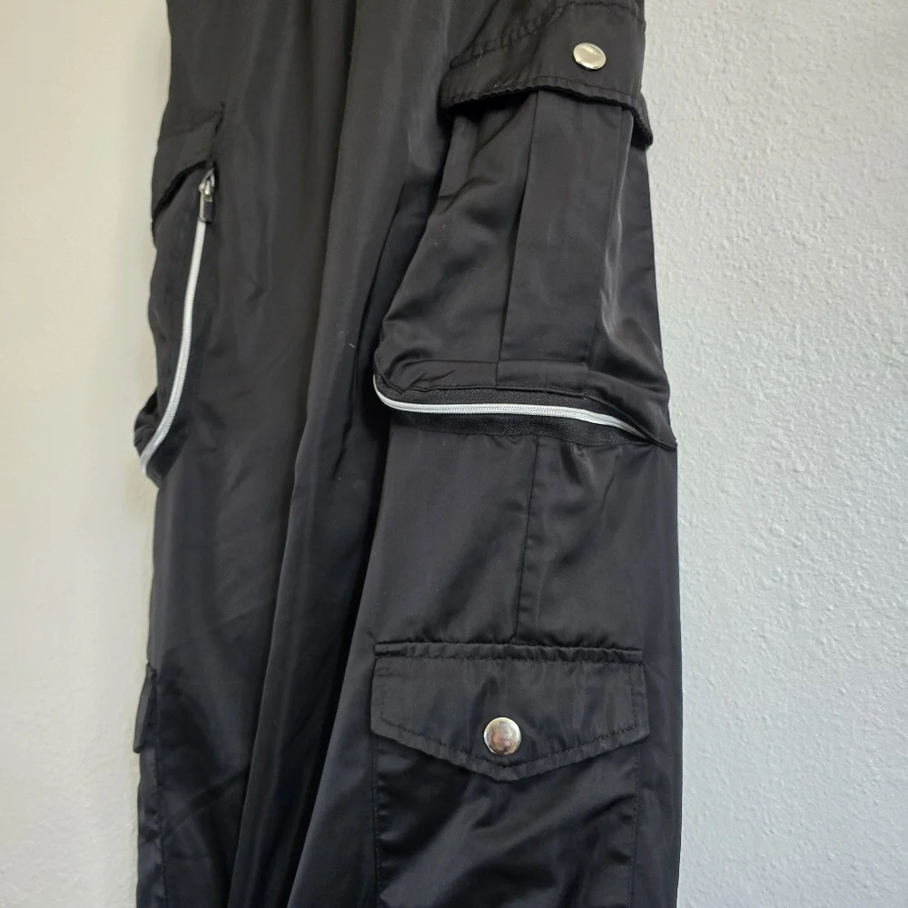 Forever 21 Black Cargo Pants - XS - Picture 7 of 14